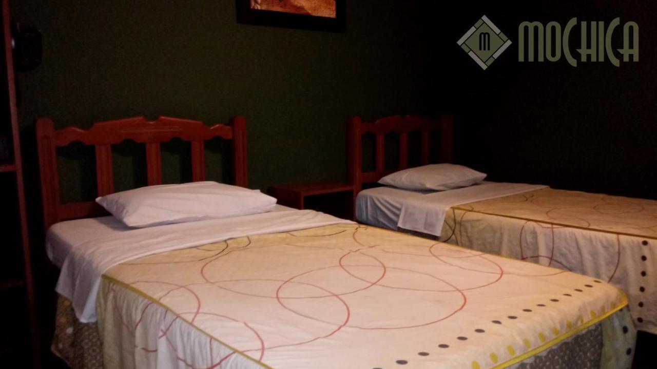 Hostal Residencial Mochica 利马 外观 照片
