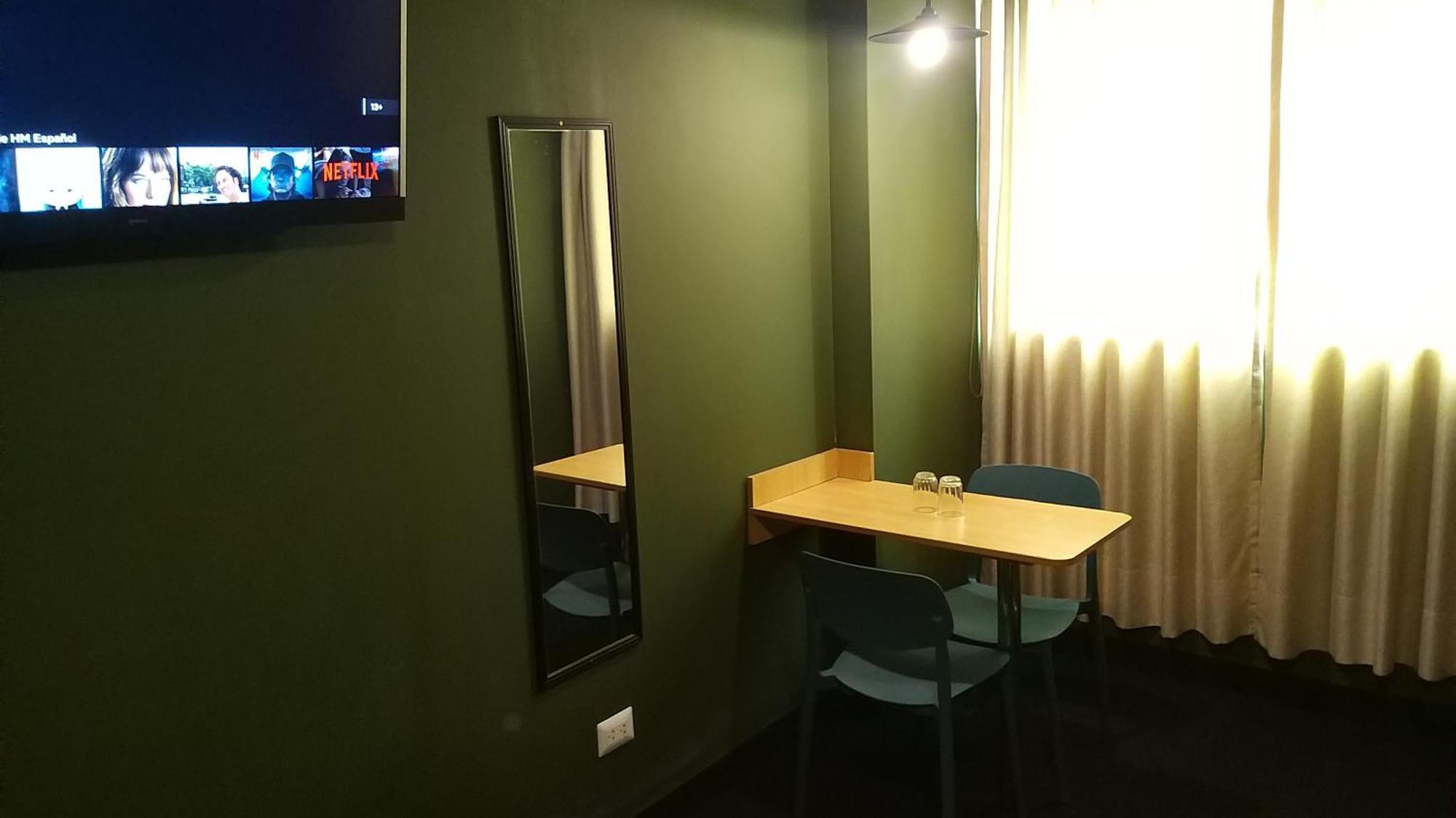 Hostal Residencial Mochica 利马 外观 照片