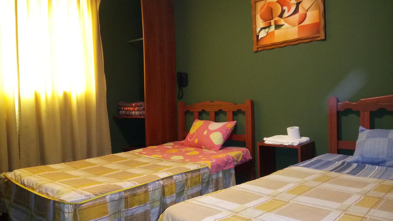 Hostal Residencial Mochica 利马 外观 照片